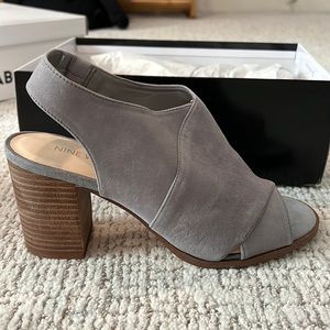 Nine West grey heels size 8.5